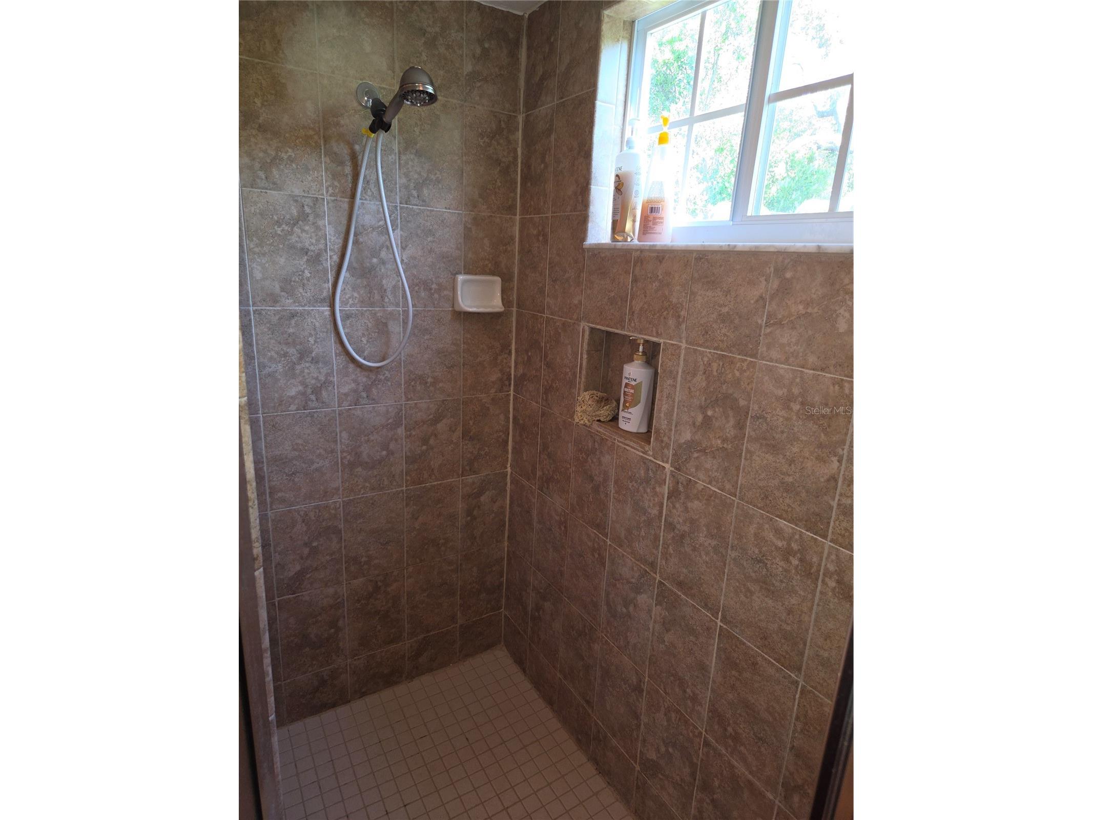 98 S Highland Avenue #2002 Tarpon Springs FL 34689 - LAKE TARPON CLOSE W ACCESS TB8525818 image24