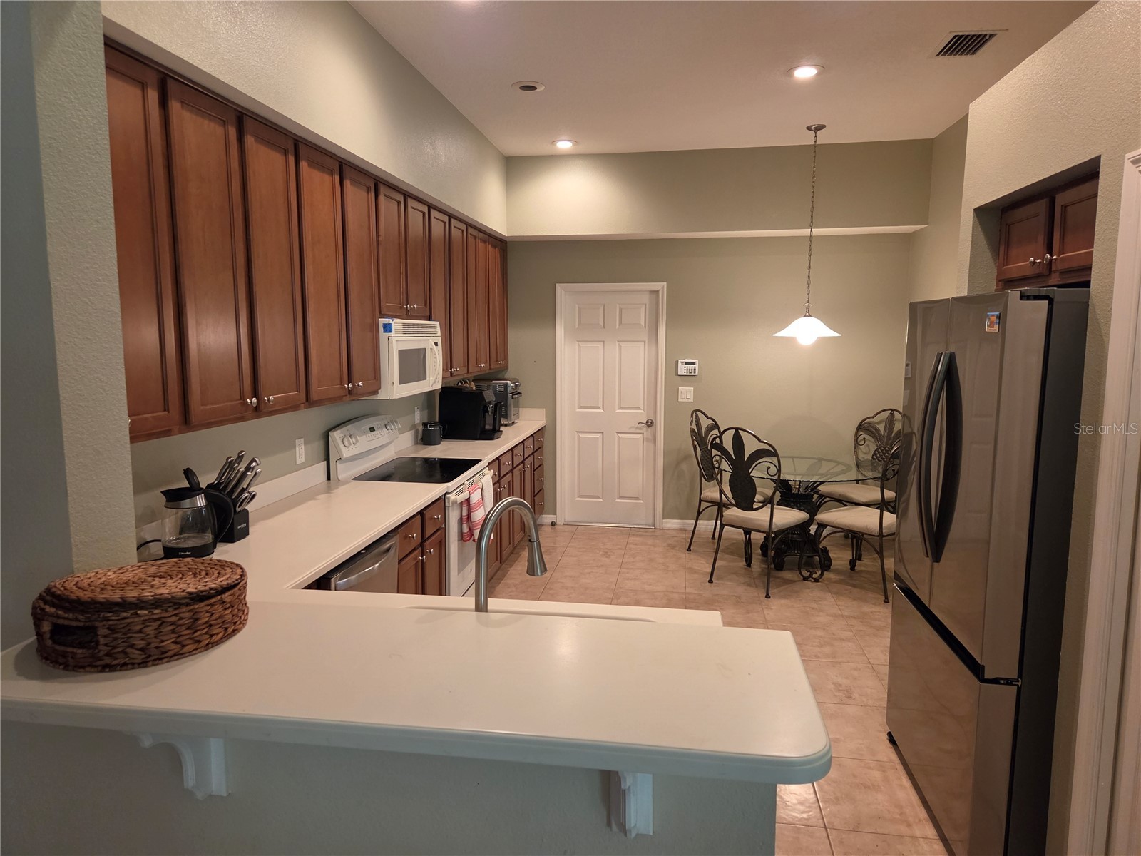 98 S Highland Avenue #2002 Tarpon Springs FL 34689 - LAKE TARPON CLOSE W ACCESS TB8525818 image9