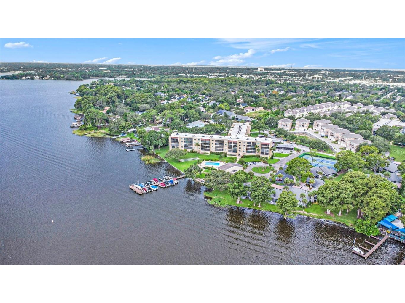 98 S Highland Avenue #2202 Tarpon Springs FL 34689 - LAKE TARPON TB8426039 image2
