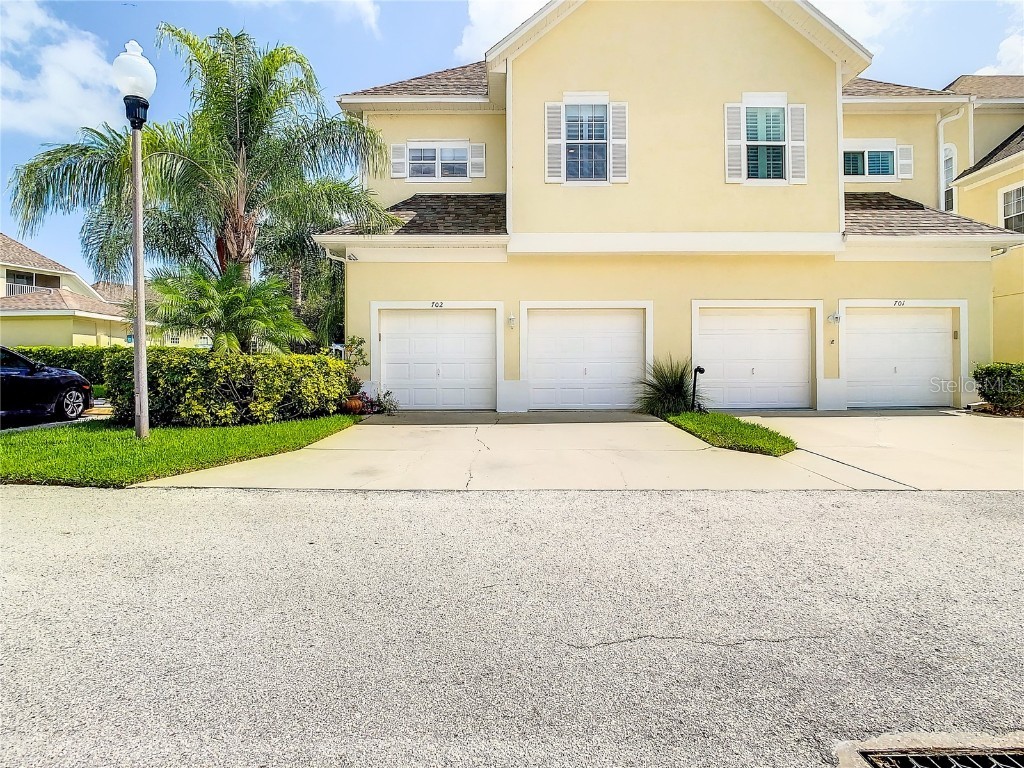98 S Highland Avenue #702 Tarpon Springs FL 34689 - LAKE TARPON O6121120 image1