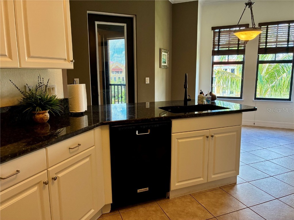 98 Vivante Boulevard #98412 Punta Gorda FL 33950 C7515091 image14