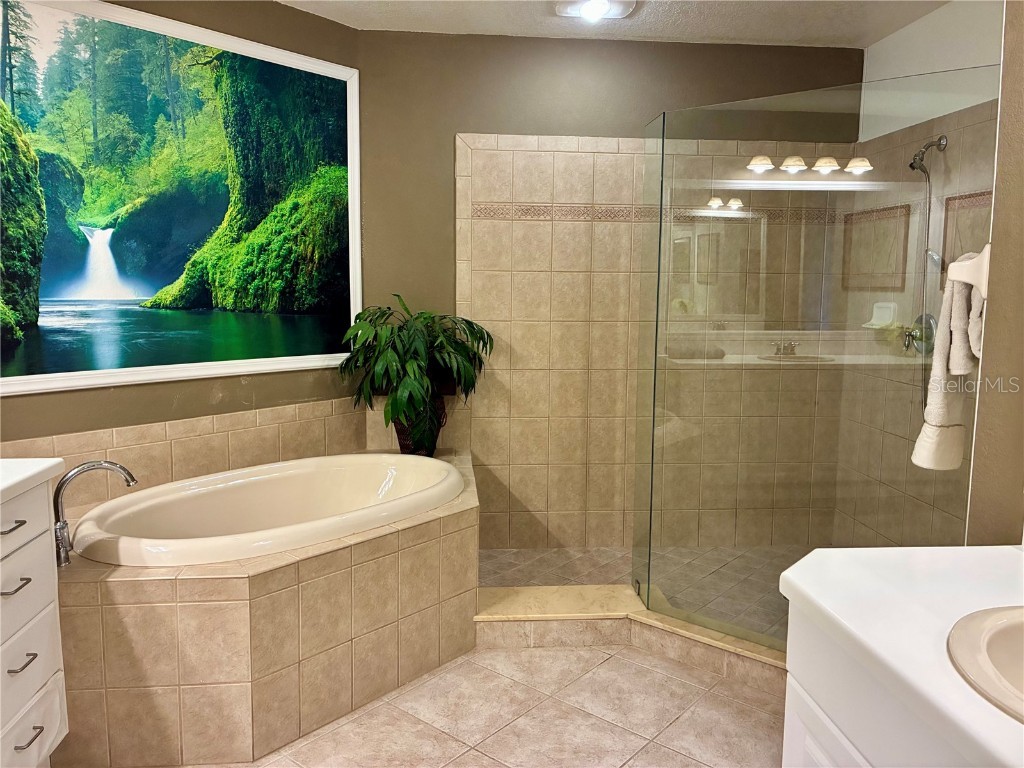 98 Vivante Boulevard #98412 Punta Gorda FL 33950 C7515091 image27