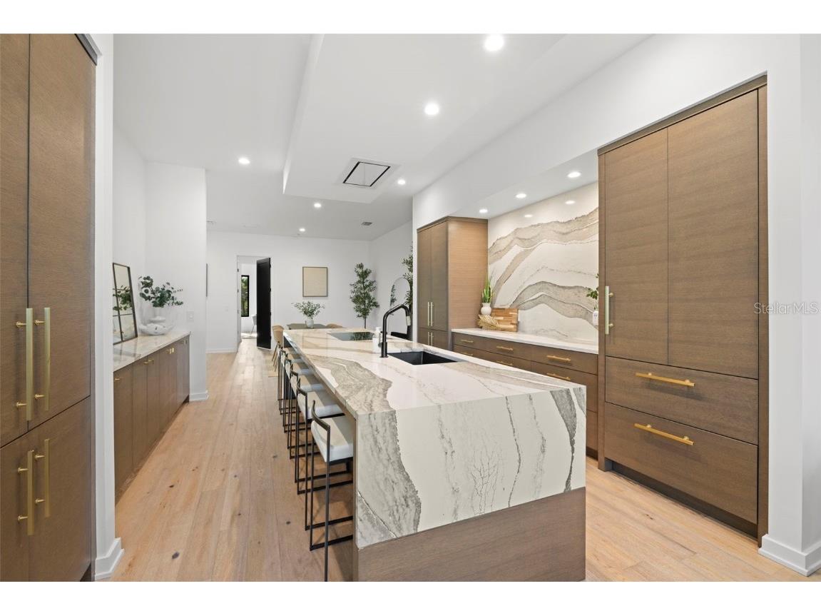 98 W Davis Boulevard Tampa FL 33606 TB8373079 image34