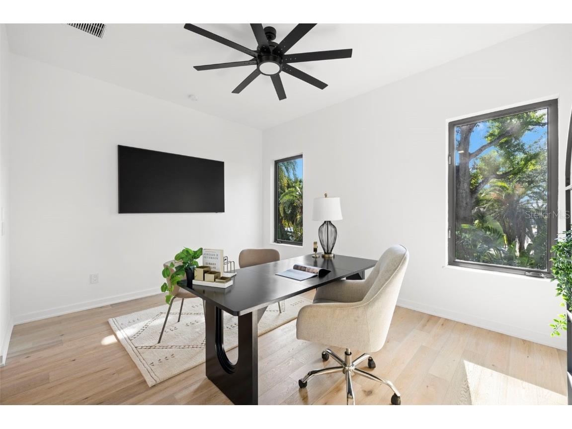 98 W Davis Boulevard Tampa FL 33606 TB8373079 image43