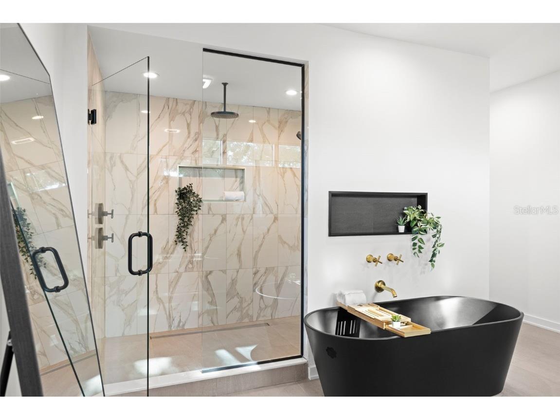 98 W Davis Boulevard Tampa FL 33606 TB8373079 image57