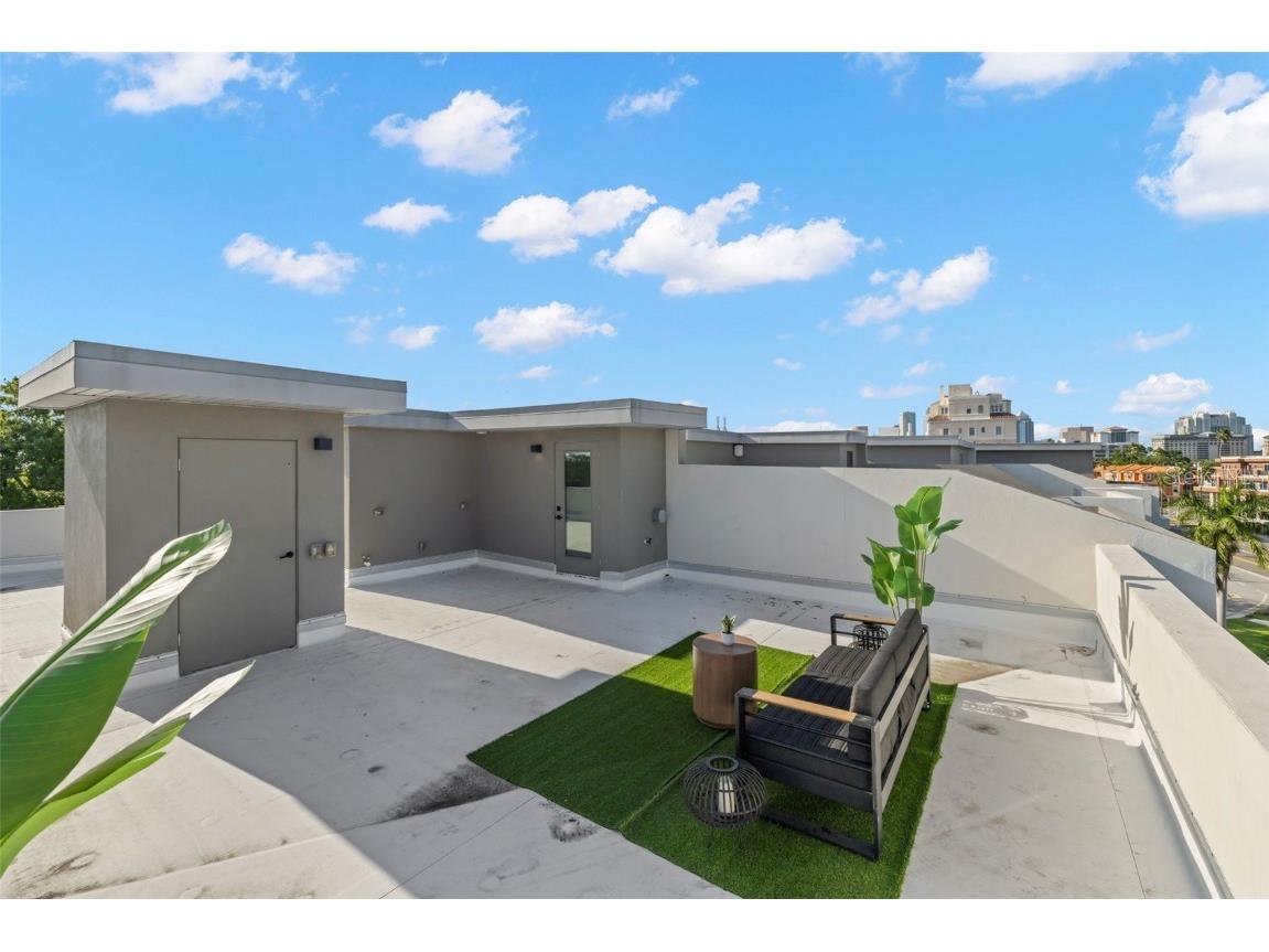 98 W Davis Boulevard Tampa FL 33606 TB8373079 image63