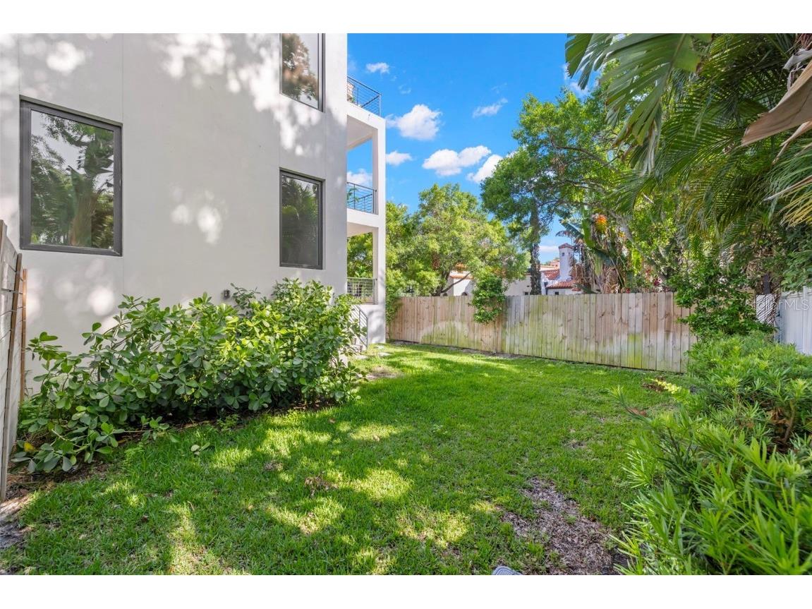 98 W Davis Boulevard Tampa FL 33606 TB8373079 image67