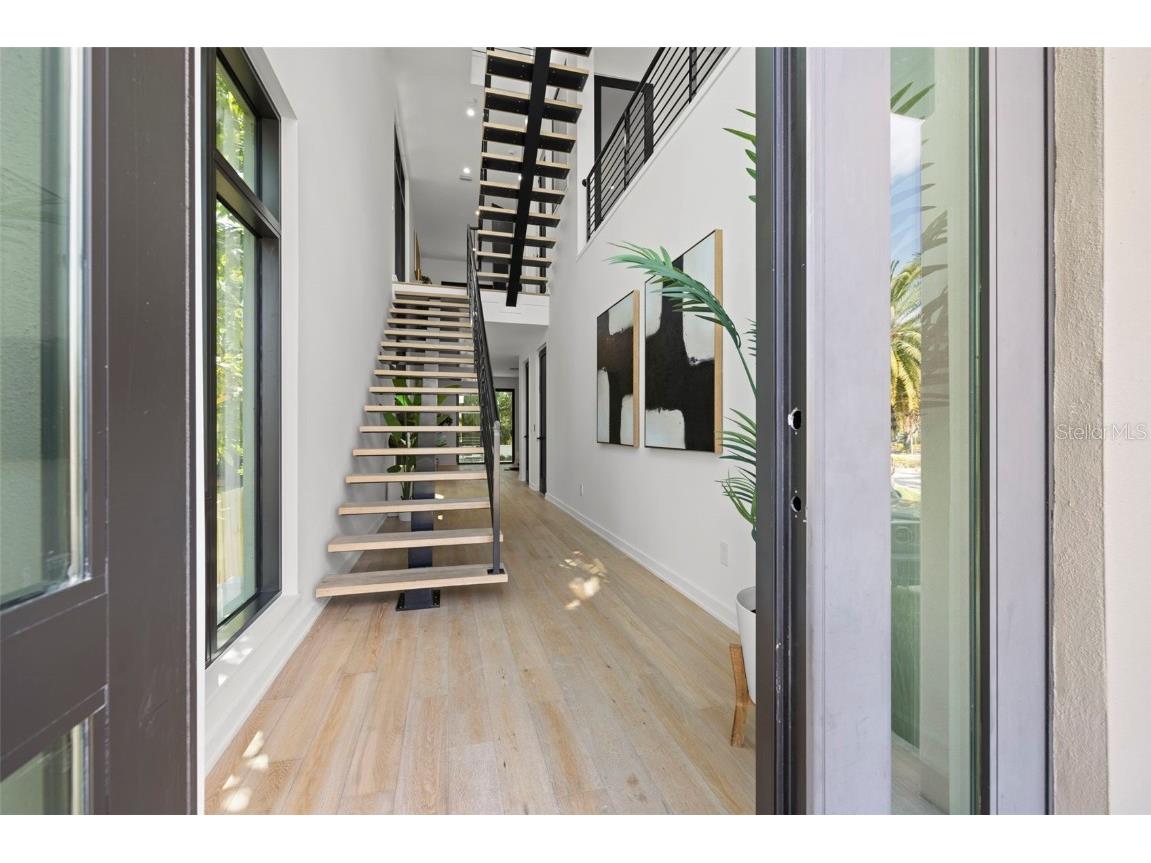 98 W Davis Boulevard Tampa FL 33606 TB8373079 image7