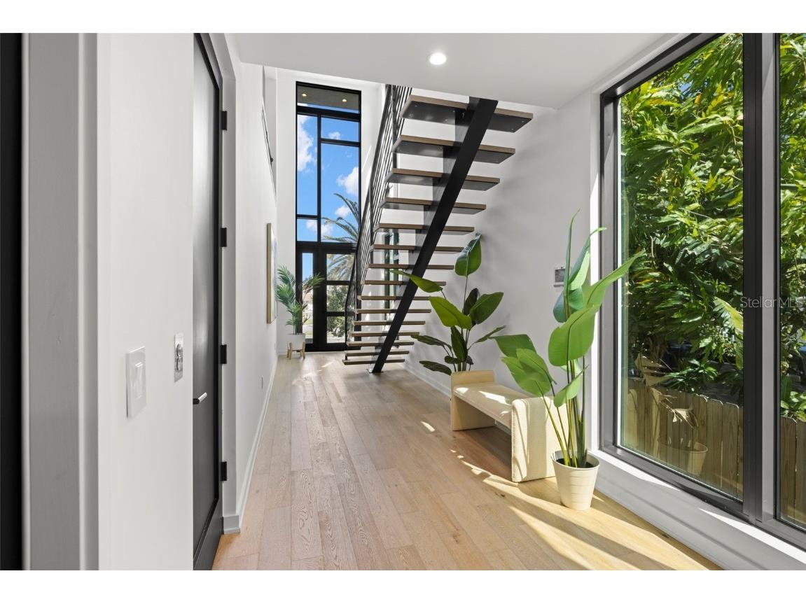 98 W Davis Boulevard Tampa FL 33606 TB8373079 image8