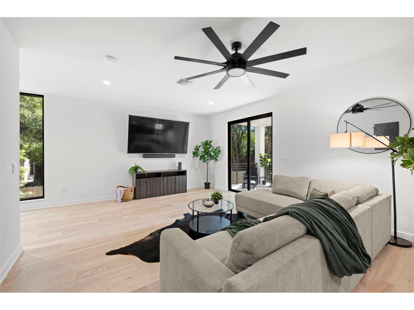 98 W Davis Boulevard Tampa FL 33606 TB8514324 image17