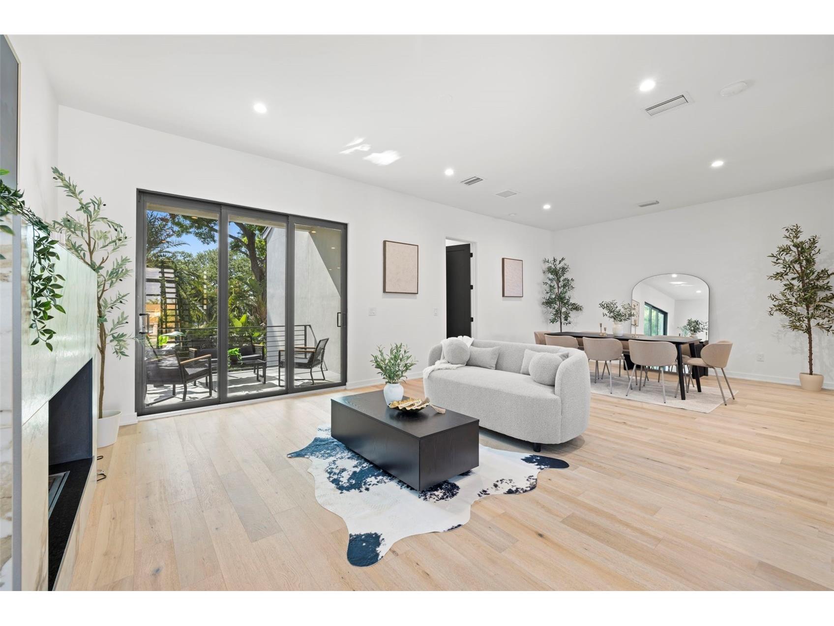 98 W Davis Boulevard Tampa FL 33606 TB8514324 image30