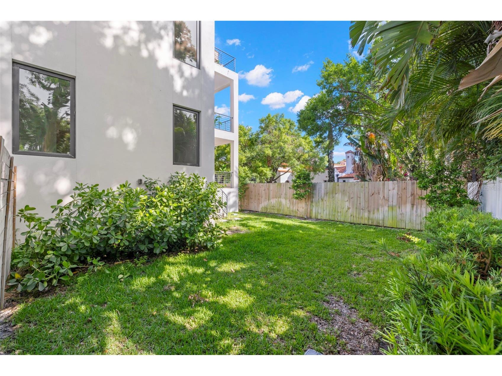 98 W Davis Boulevard Tampa FL 33606 TB8514324 image75