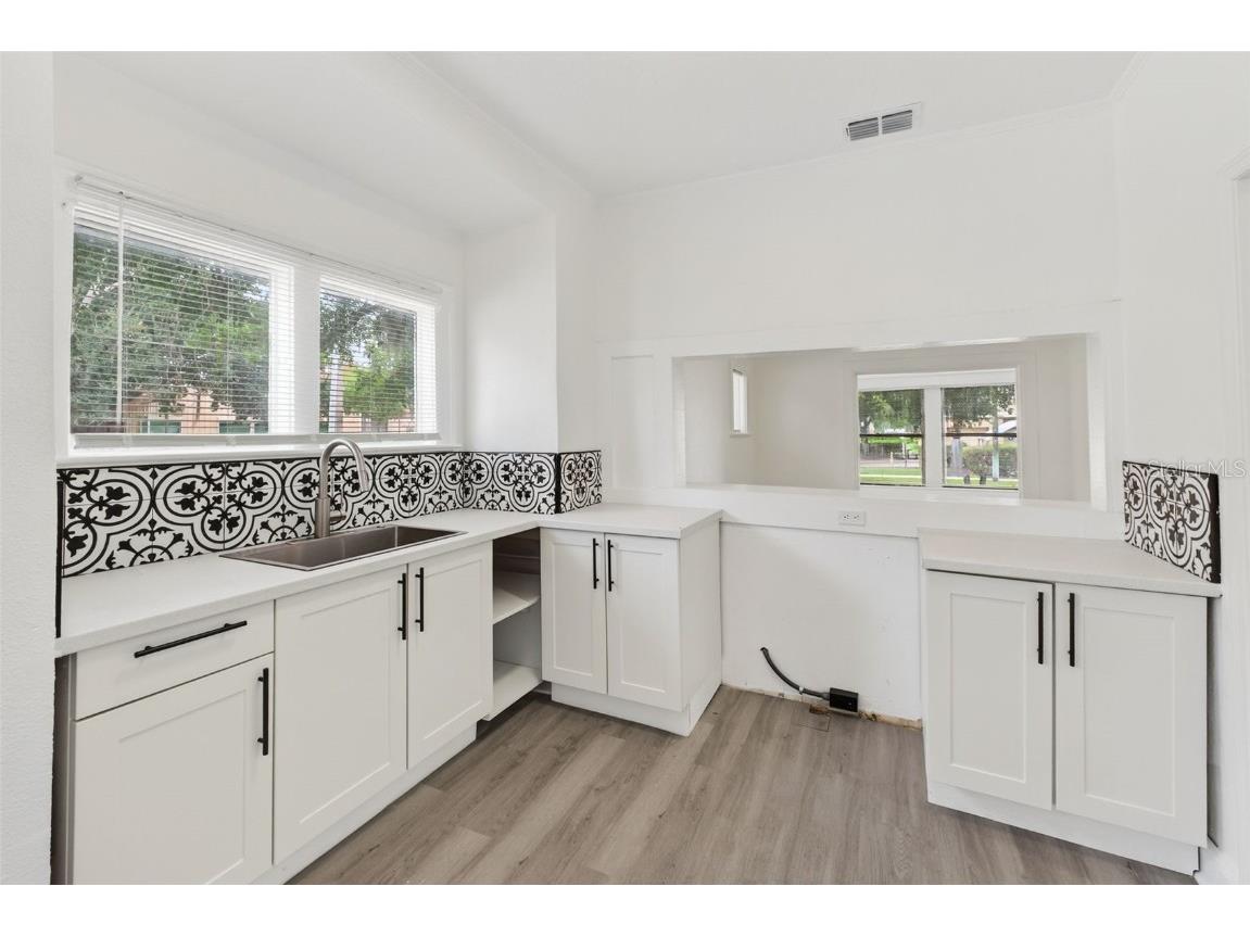 98 W Esther Street Orlando FL 32806 O6371292 image54