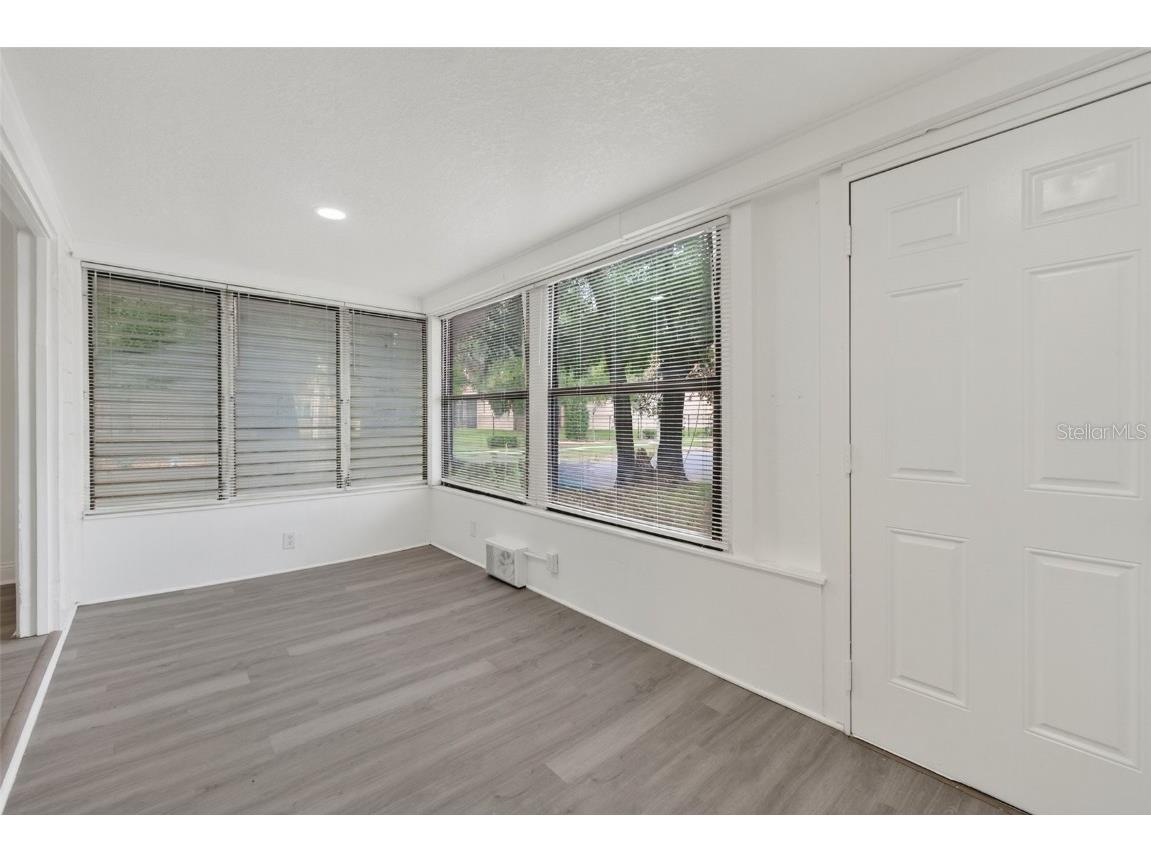 98 W Esther Street Orlando FL 32806 O6371292 image9