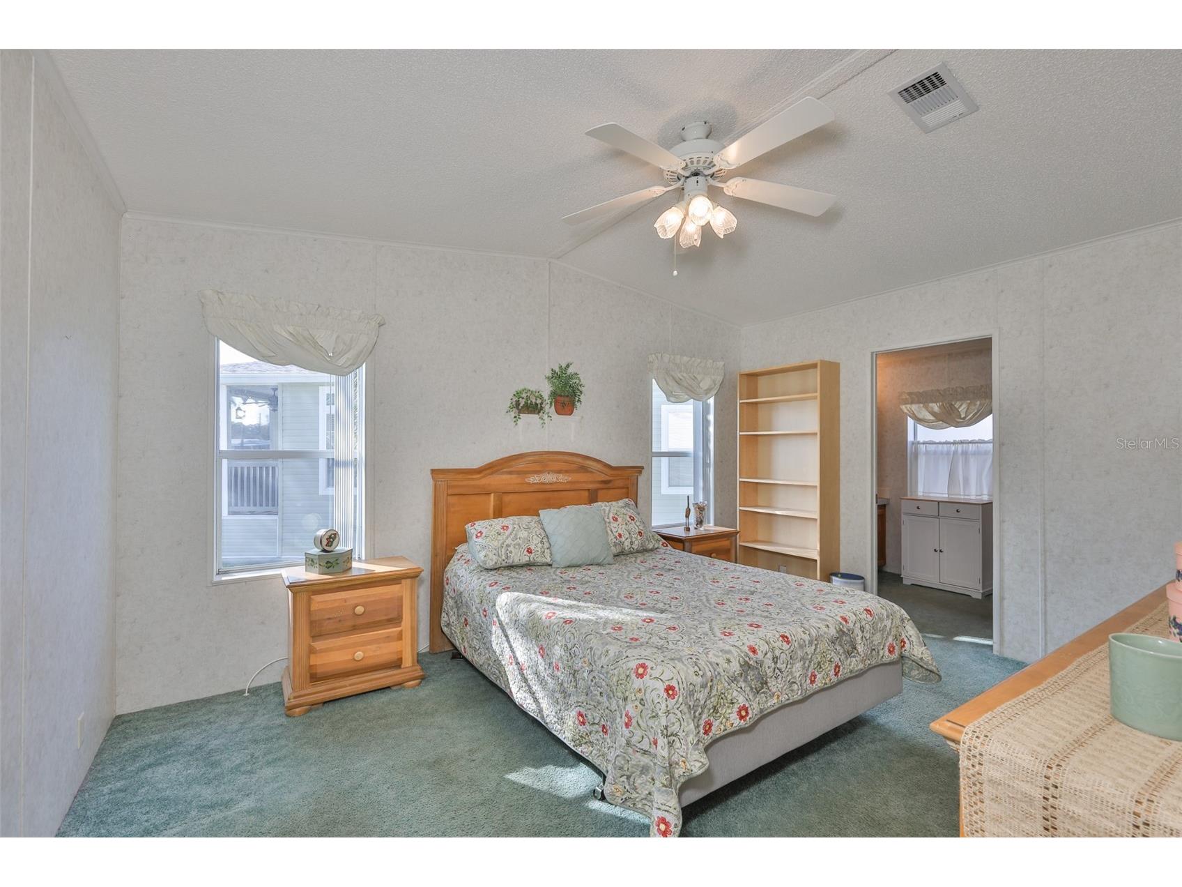 980 7th Street NW #16 Largo FL 33770 TB8476761 image20
