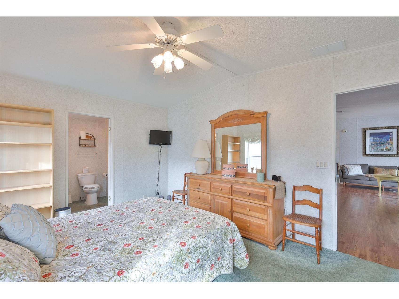 980 7th Street NW #16 Largo FL 33770 TB8476761 image21