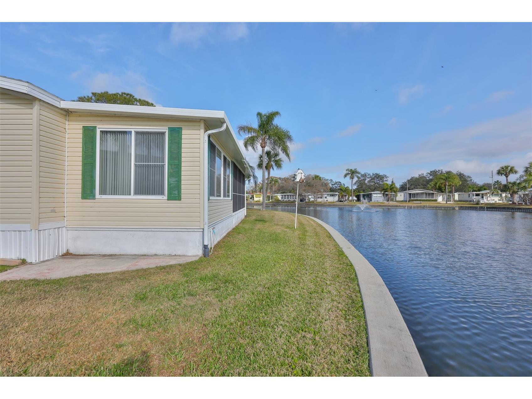 980 7th Street NW #16 Largo FL 33770 TB8476761 image29