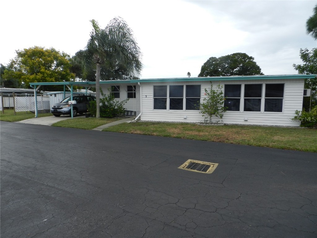 980 7th Street NW #5 Largo FL 33770 - LAKE PLACID M/H PARK U8218101 image1