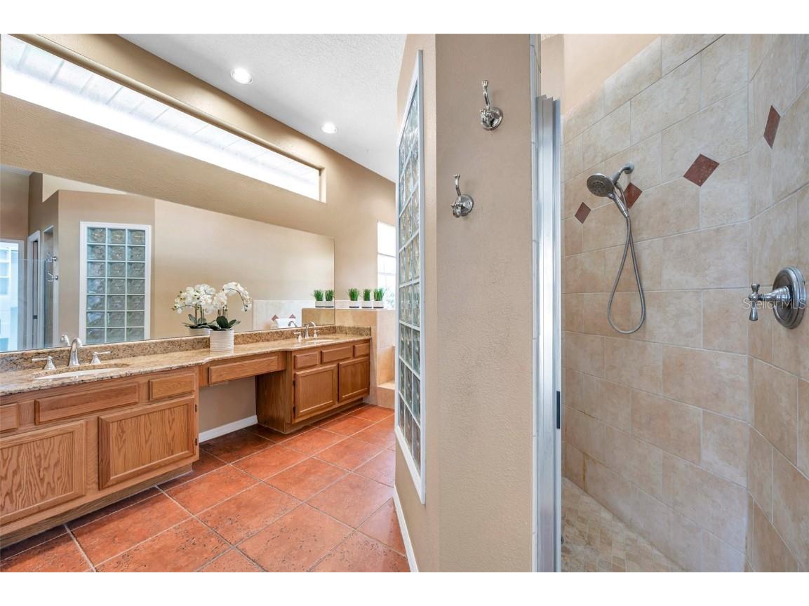 980 Live Oak Avenue NE Saint Petersburg FL 33703 TB8381330 image14