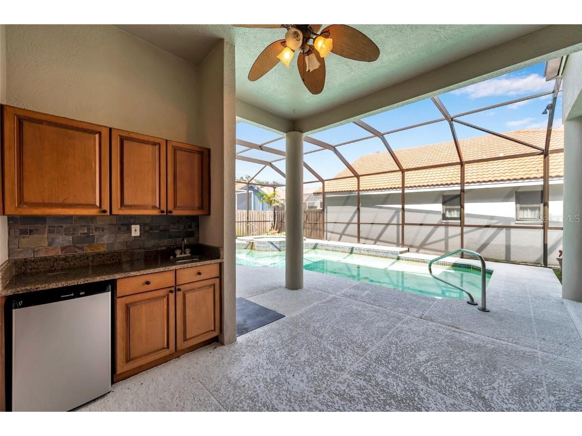 980 Live Oak Avenue NE Saint Petersburg FL 33703 TB8381330 image21