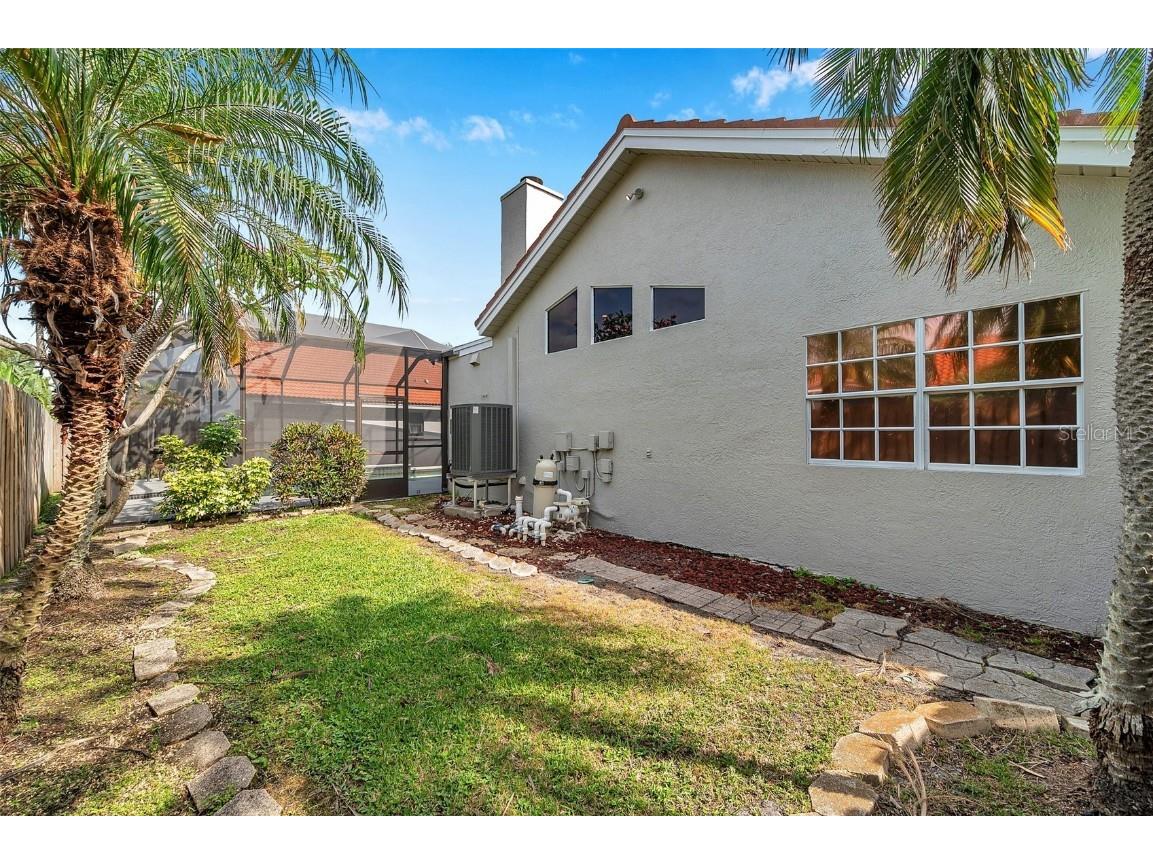 980 Live Oak Avenue NE Saint Petersburg FL 33703 TB8381330 image22