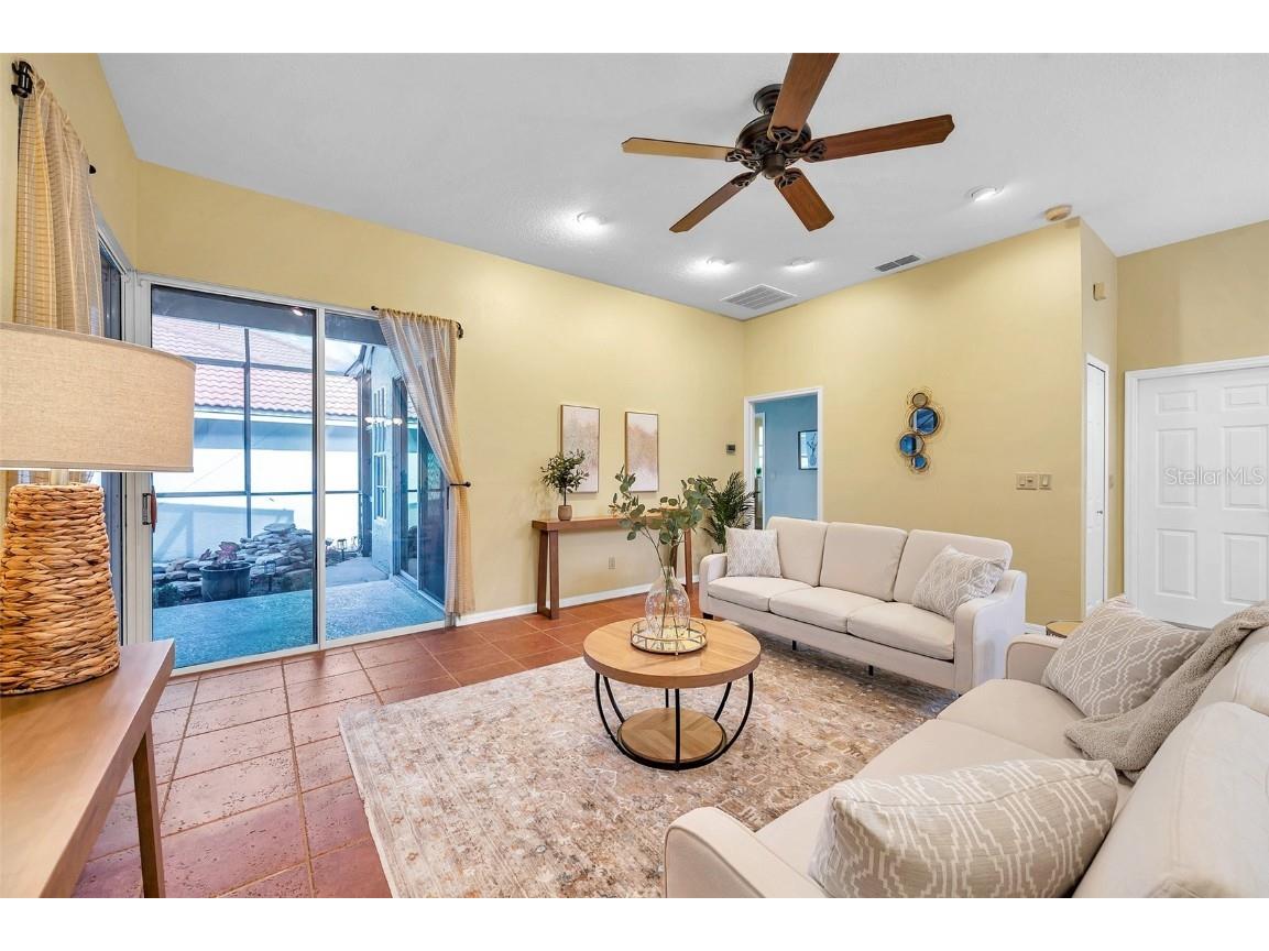 980 Live Oak Avenue NE Saint Petersburg FL 33703 TB8381330 image4