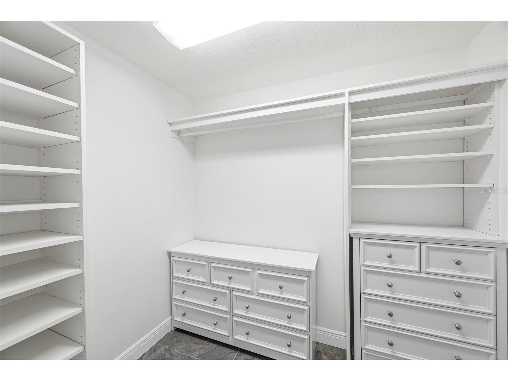 980 Live Oak Avenue NE Saint Petersburg FL 33703 TB8526964 image28