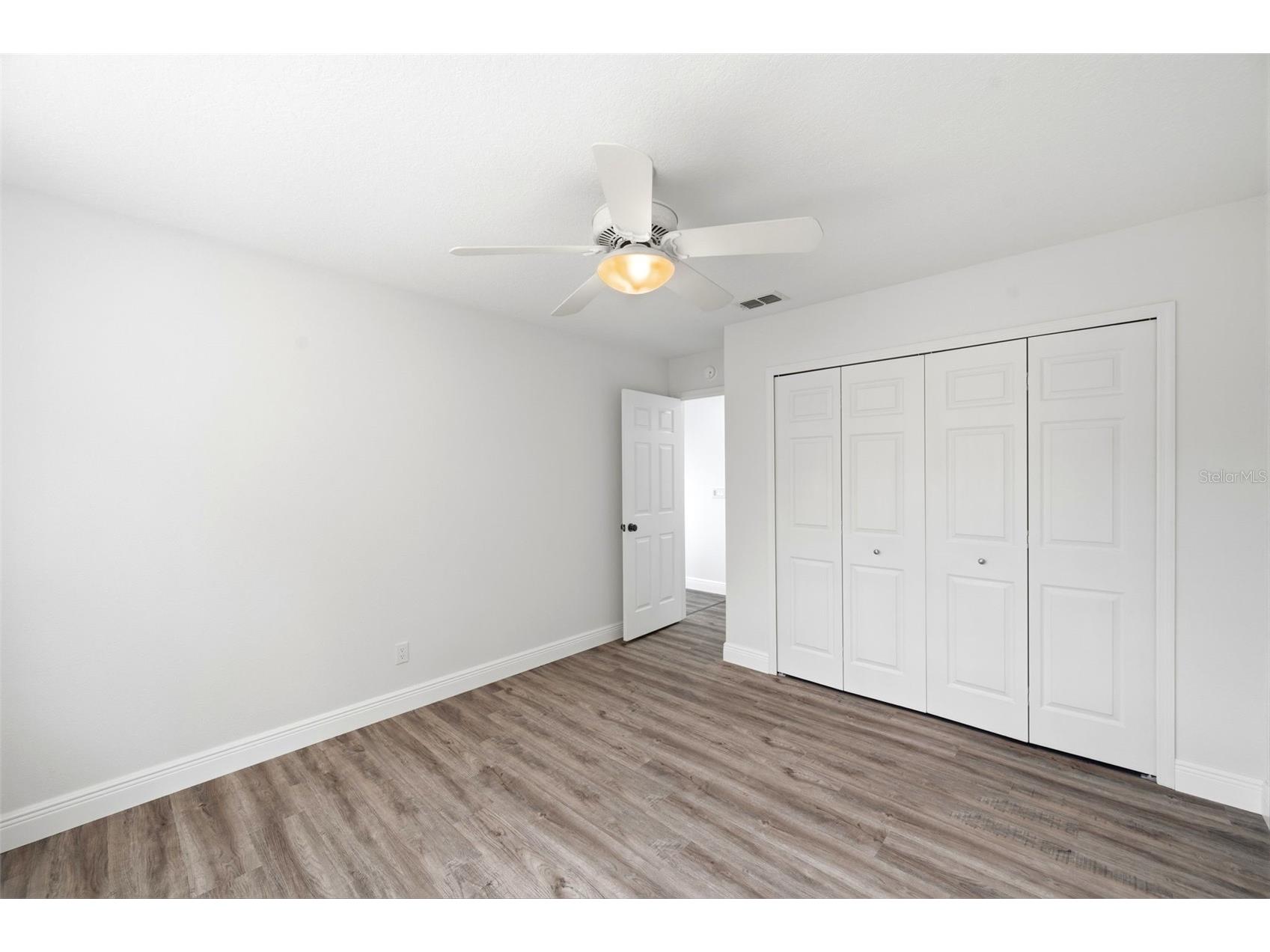 980 Live Oak Avenue NE Saint Petersburg FL 33703 TB8526964 image32