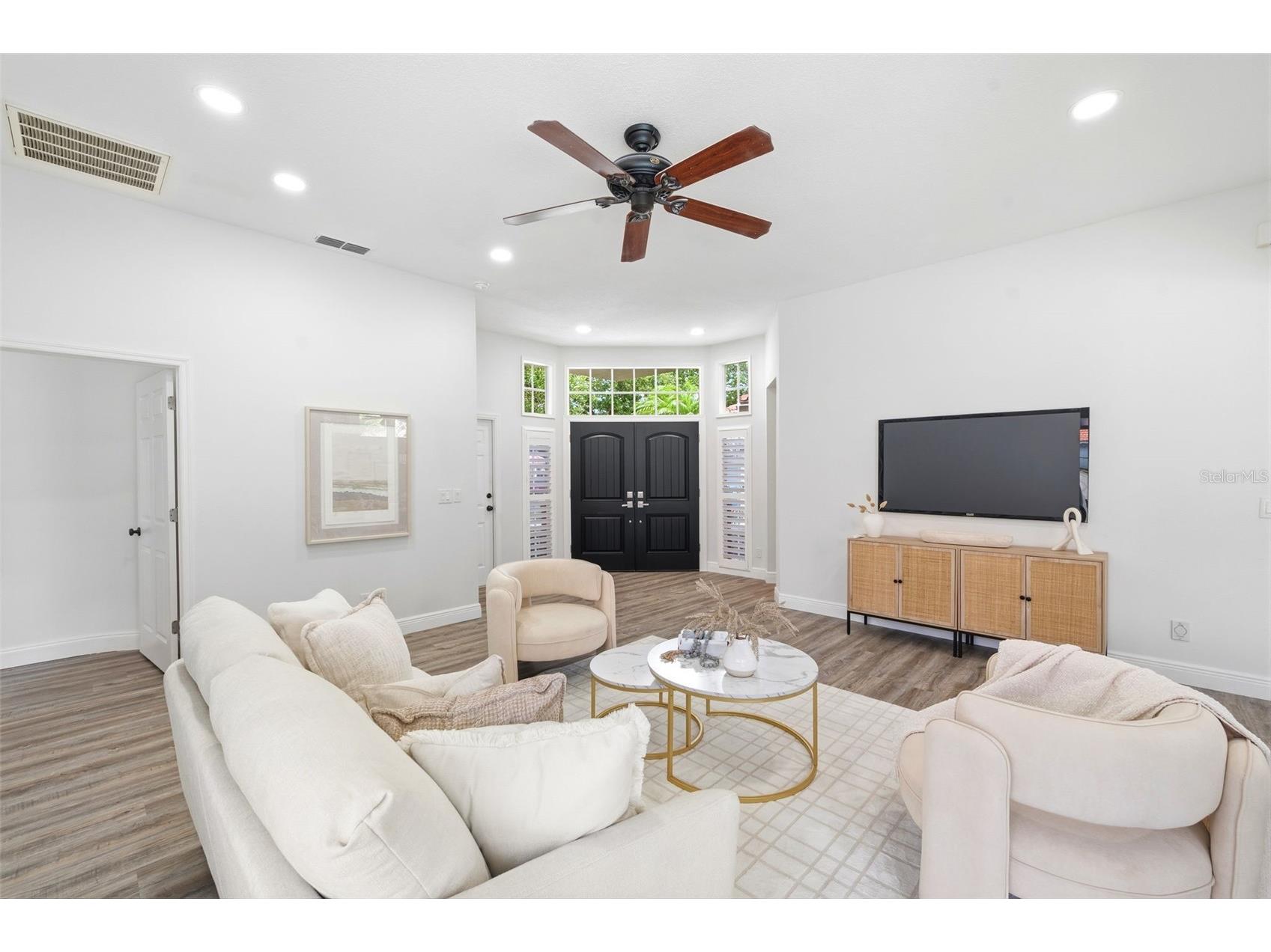980 Live Oak Avenue NE Saint Petersburg FL 33703 TB8526964 image5