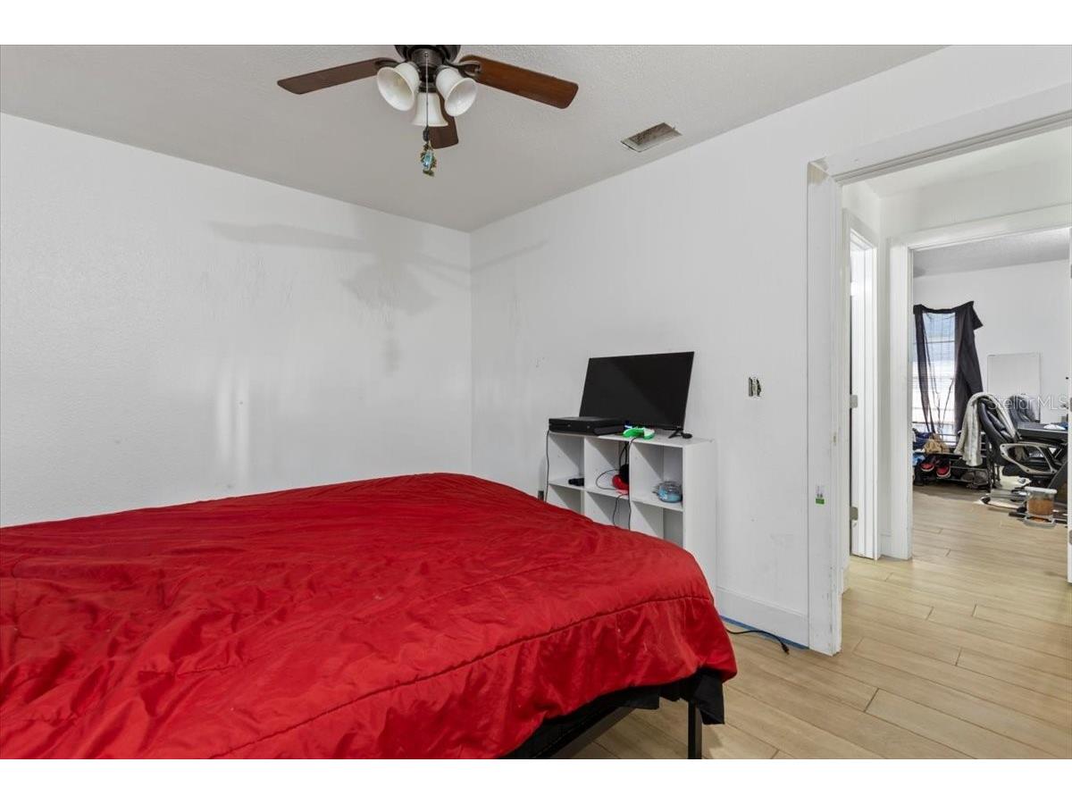 980 Thelma Avenue Orange City FL 32763 V4947498 image17