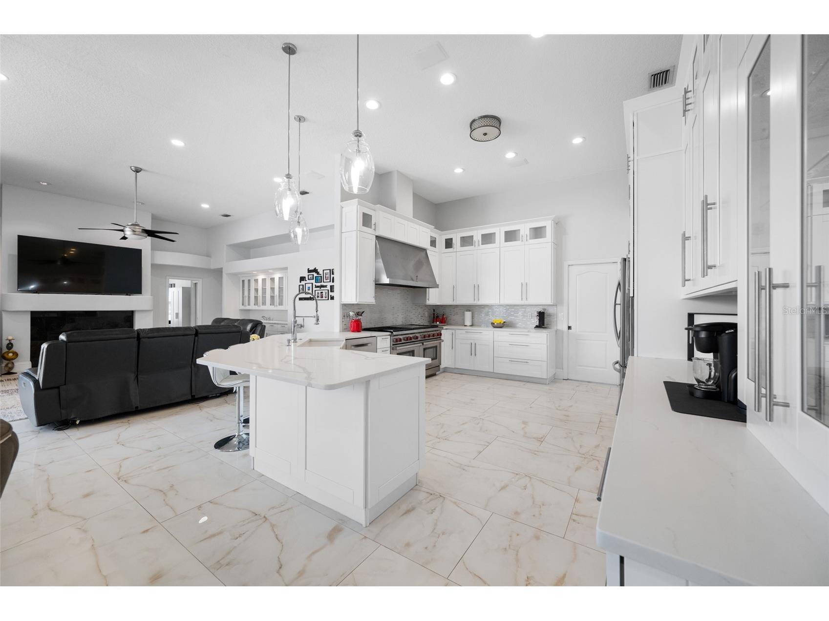 9801 Compass Point Way Tampa FL 33615 TB8520408 image32