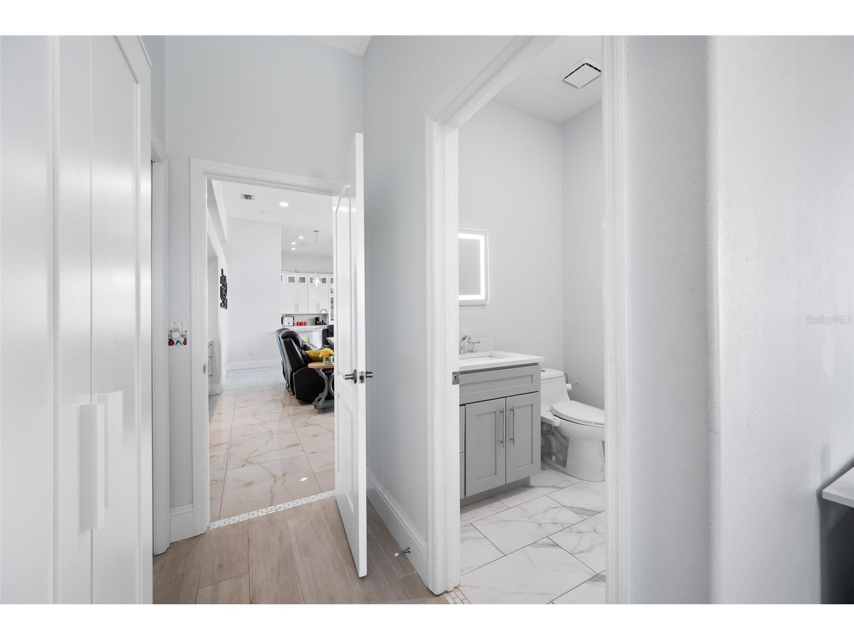 9801 Compass Point Way Tampa FL 33615 TB8520408 image36