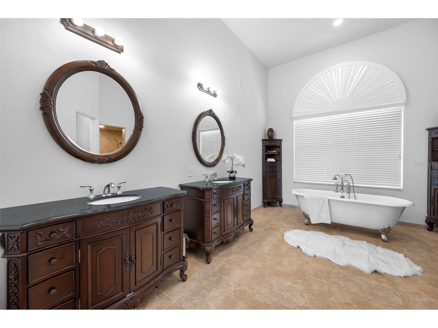 9801 Compass Point Way Tampa FL 33615 TB8520408 image58