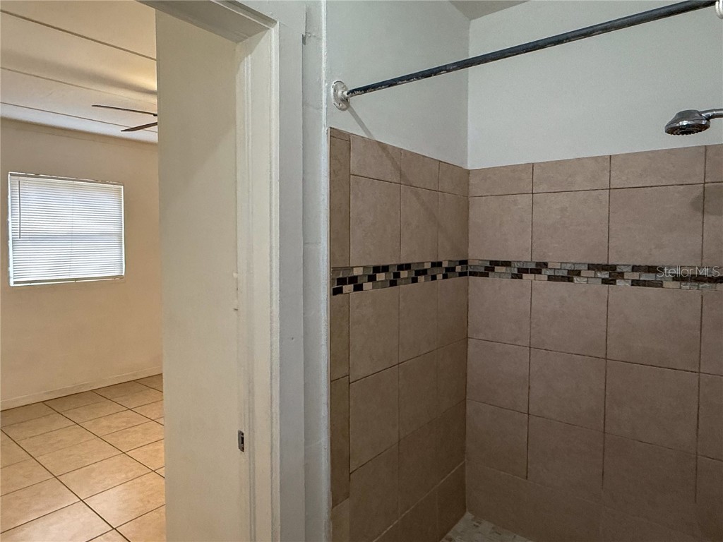 9801 N 11th Street #B Tampa FL 33612 TB8437821 image14