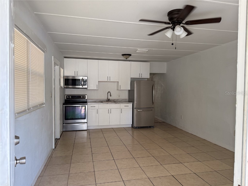 9801 N 11th Street #B Tampa FL 33612 TB8437821 image3