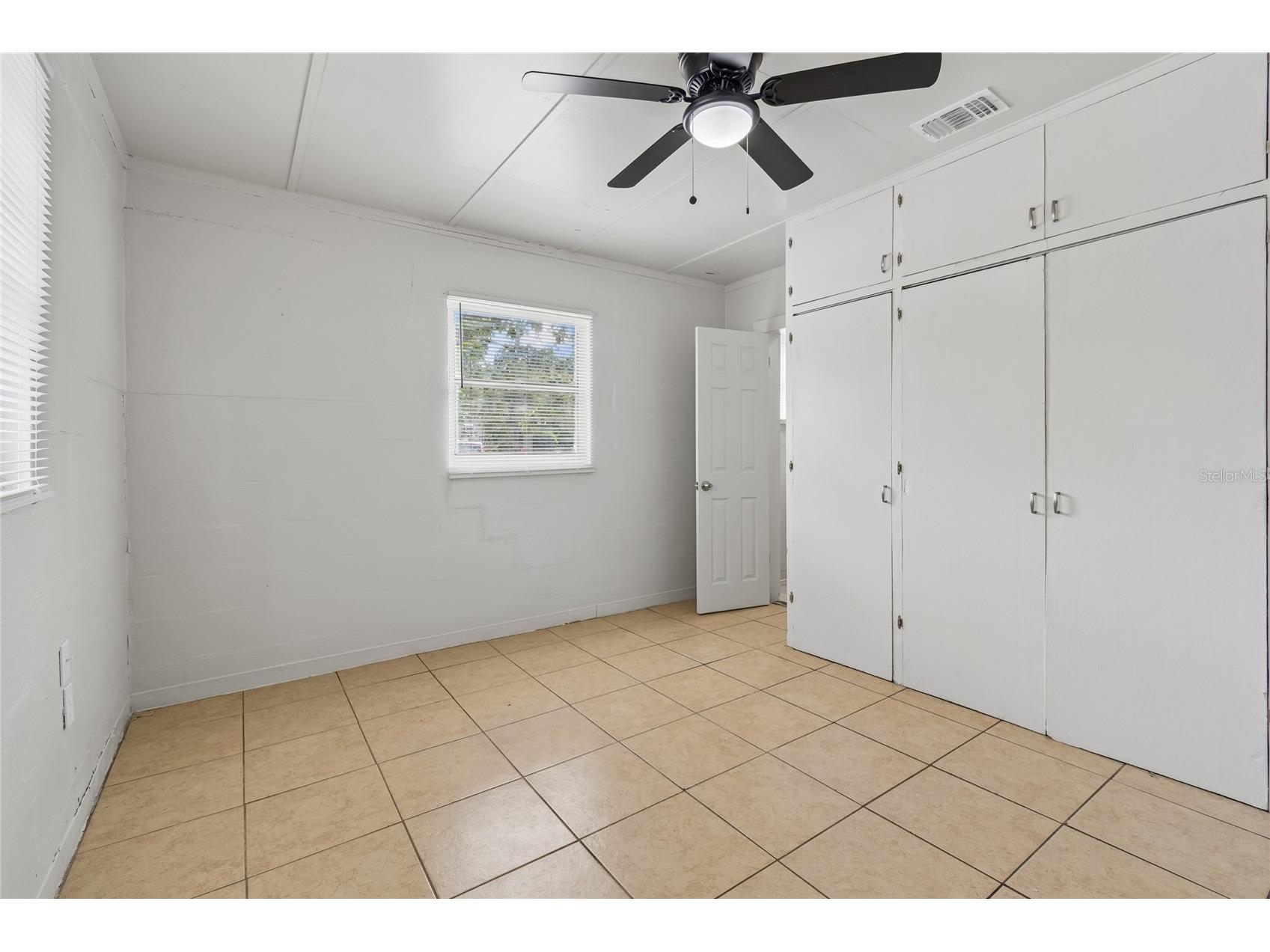 9801 N 11th Street Tampa FL 33612 TB8500370 image20