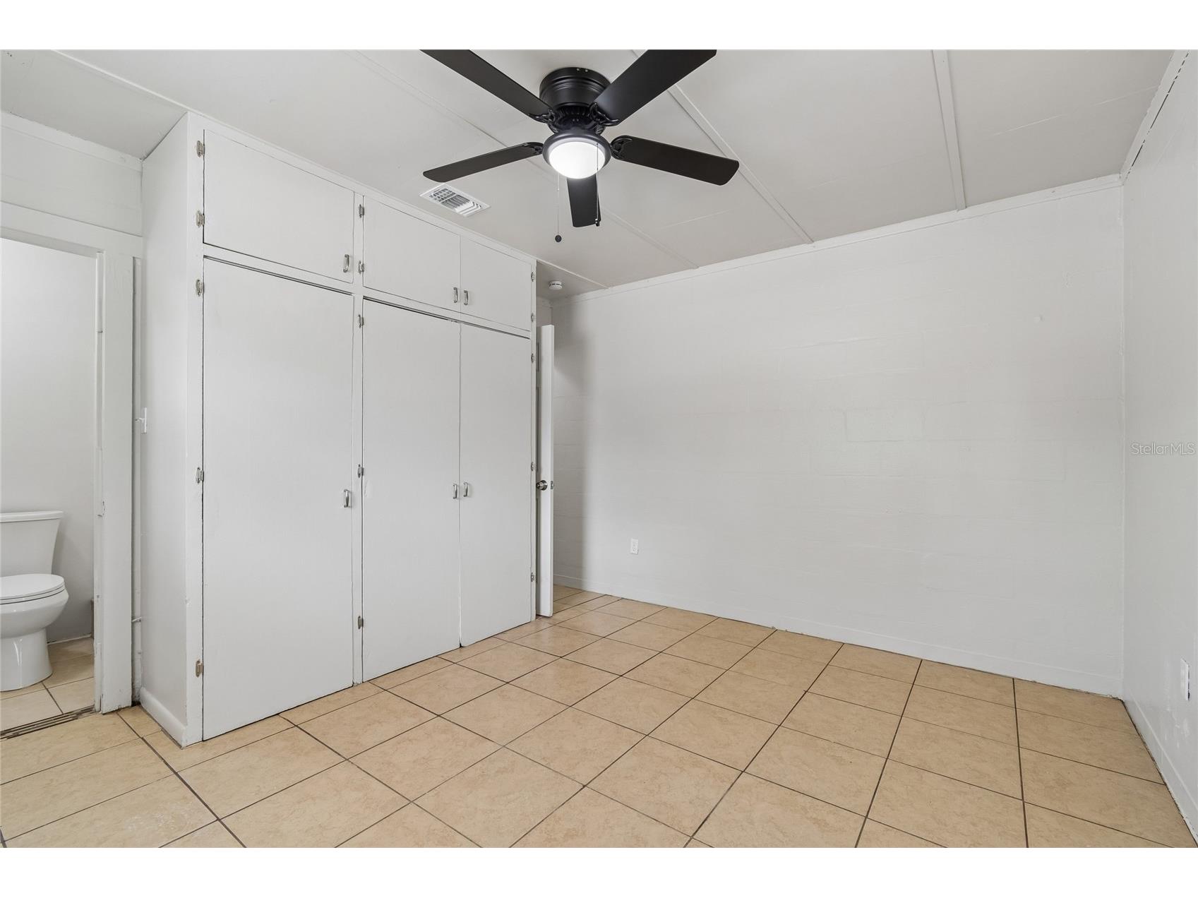 9801 N 11th Street Tampa FL 33612 TB8500370 image21