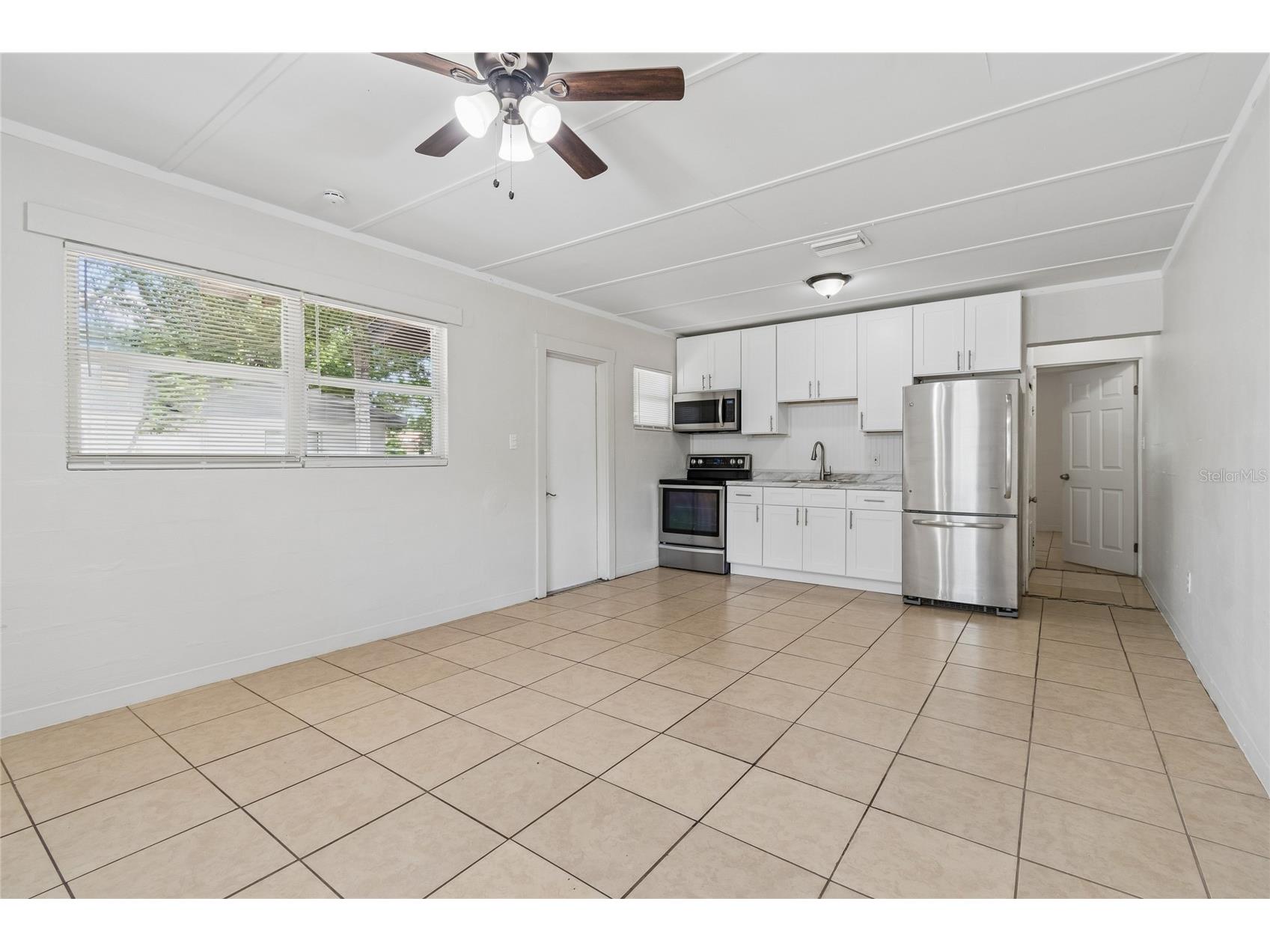 9801 N 11th Street Tampa FL 33612 TB8500370 image28