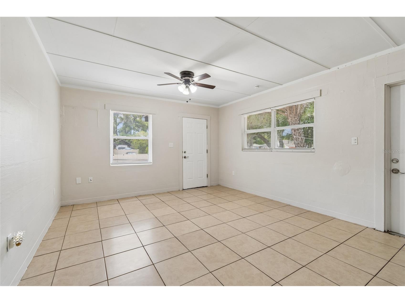 9801 N 11th Street Tampa FL 33612 TB8500370 image29