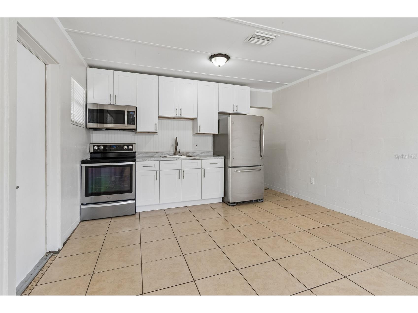 9801 N 11th Street Tampa FL 33612 TB8500370 image32
