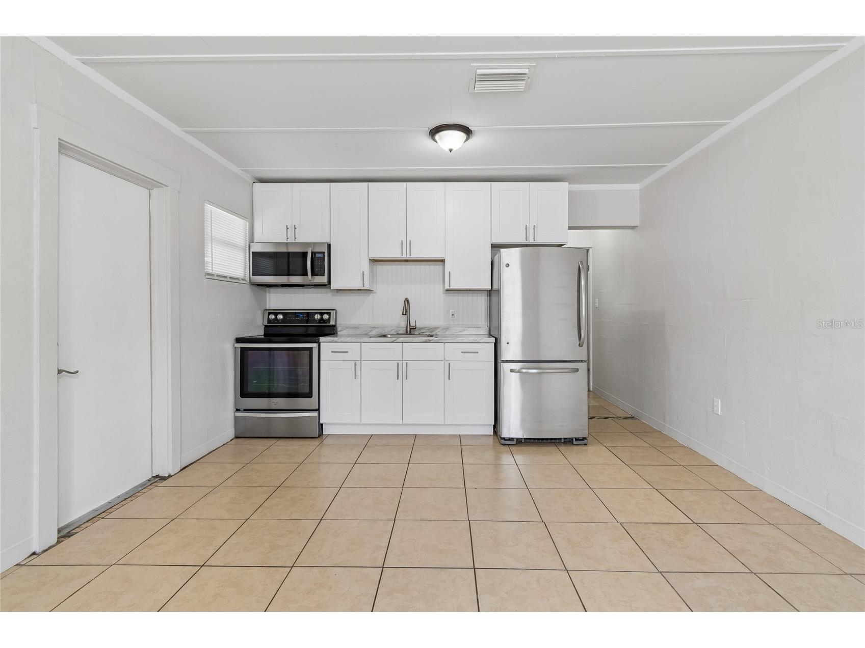 9801 N 11th Street Tampa FL 33612 TB8500370 image33