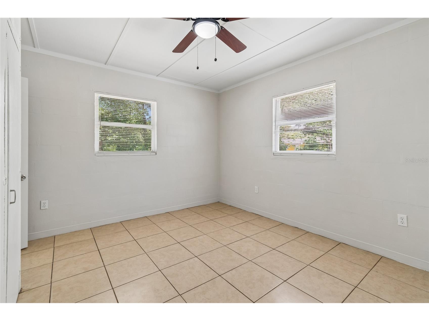 9801 N 11th Street Tampa FL 33612 TB8500370 image41