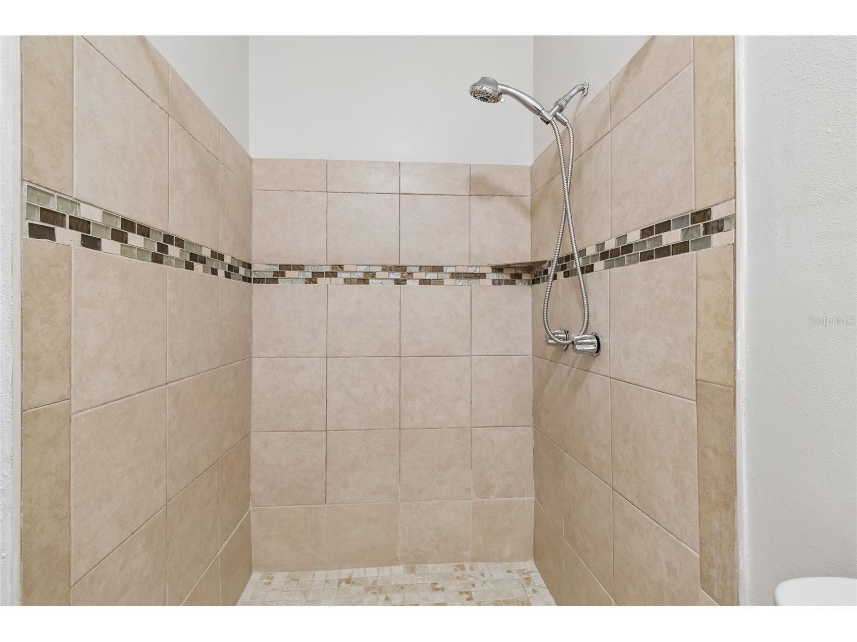 9801 N 11th Street Tampa FL 33612 TB8500370 image45