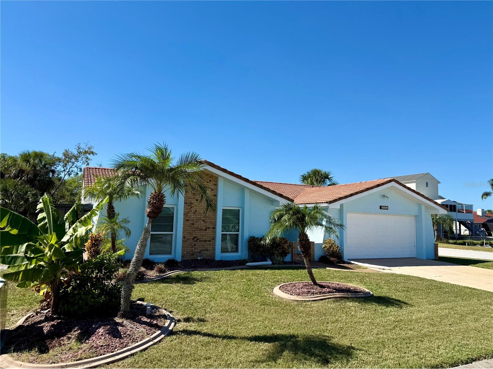 9801 San Moreno Way Port Richey FL 34668 W7879997 image1