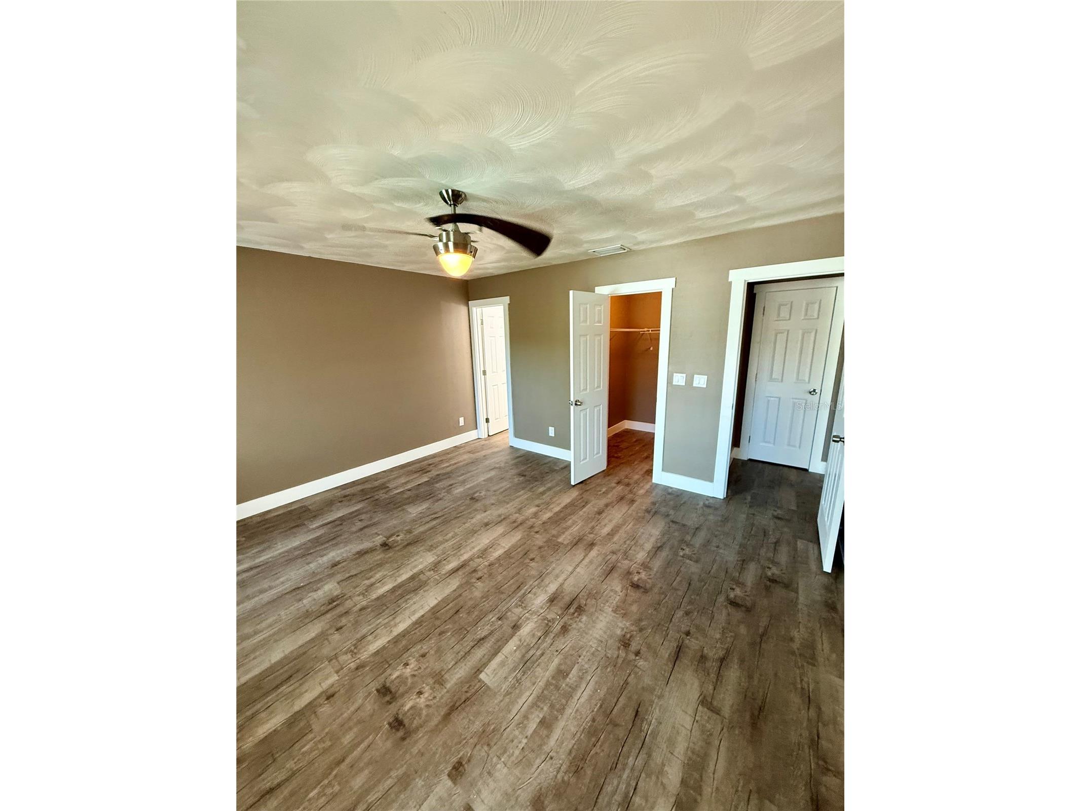 9801 San Moreno Way Port Richey FL 34668 W7879997 image10