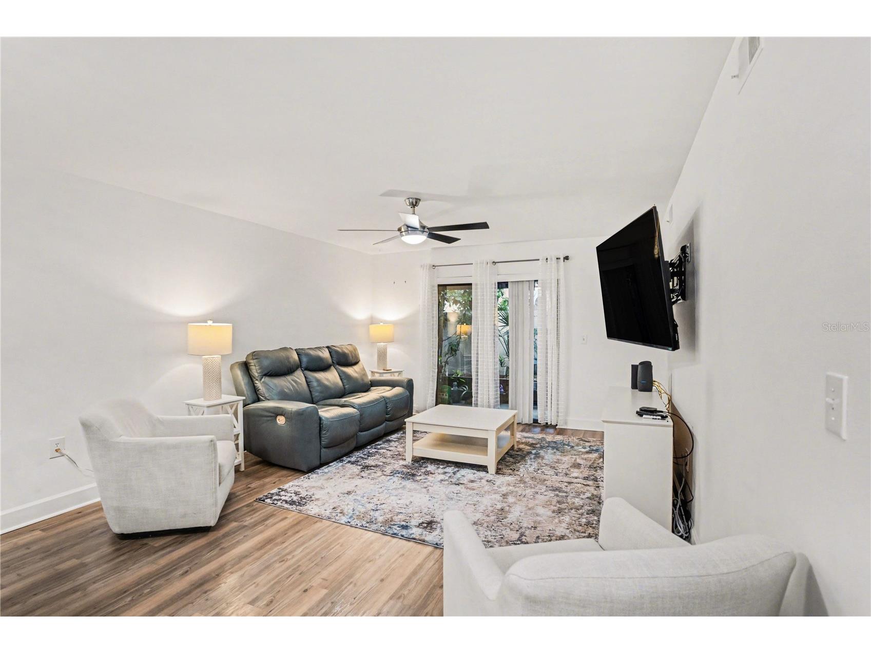 9802 Lombard Court #102 Tampa FL 33618 TB8491391 image7