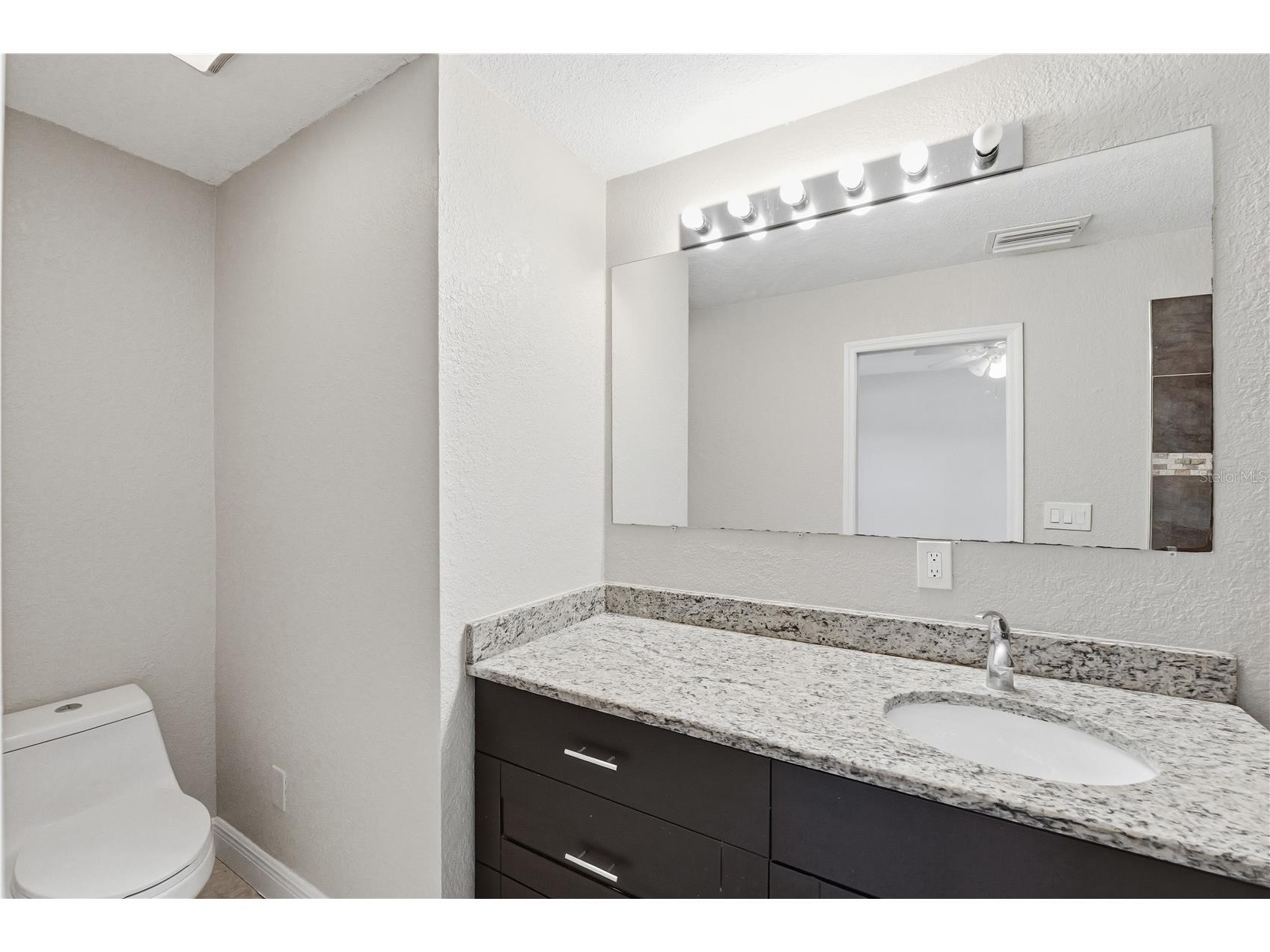 9804 N Elmer Street Tampa FL 33612 TB8520661 image13