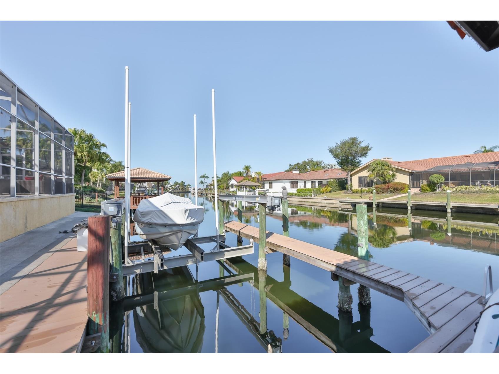9805 Compass Point Way Tampa FL 33615 TB8465679 image77