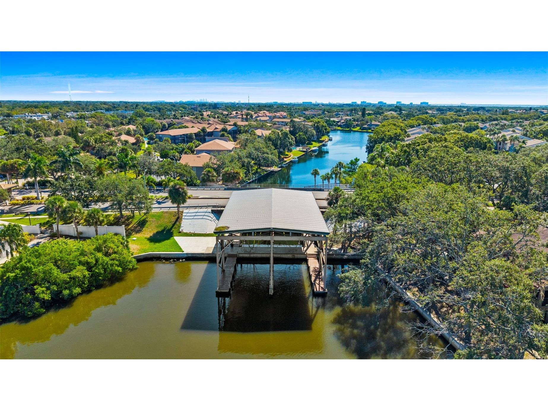 9805 Compass Point Way Tampa FL 33615 TB8465679 image93