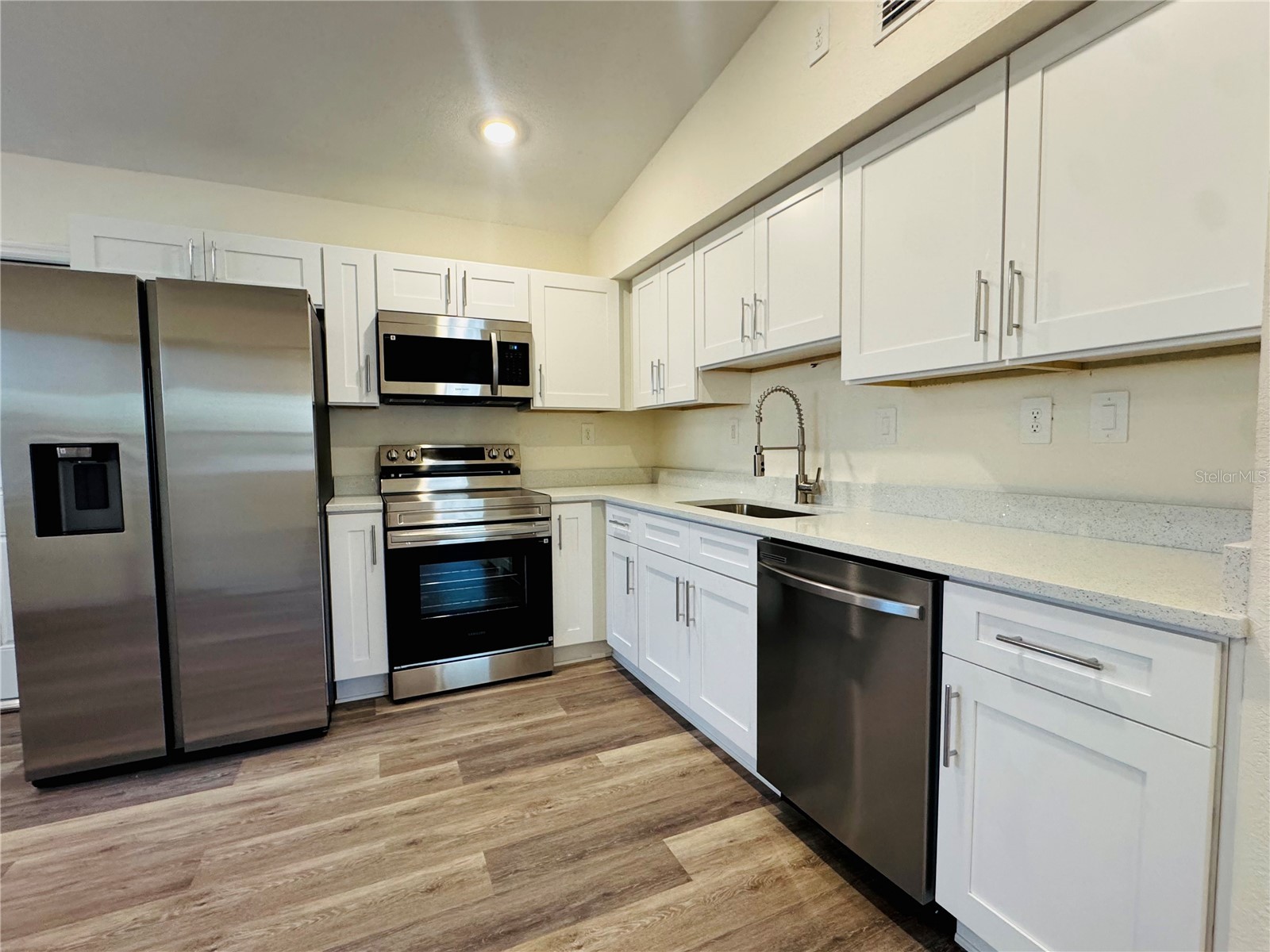 9805 N Myrtle Street Tampa FL 33617 A4695751 image3